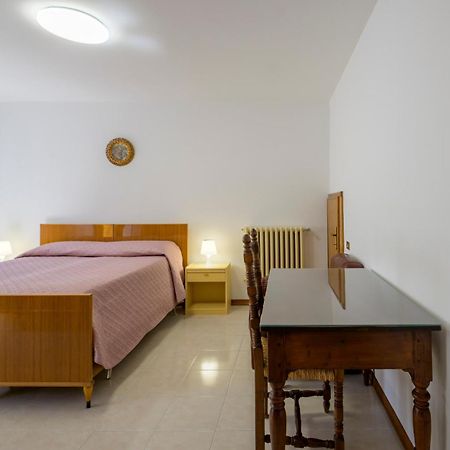 Via Mazzini 23A Apartment Gubbio Bagian luar foto